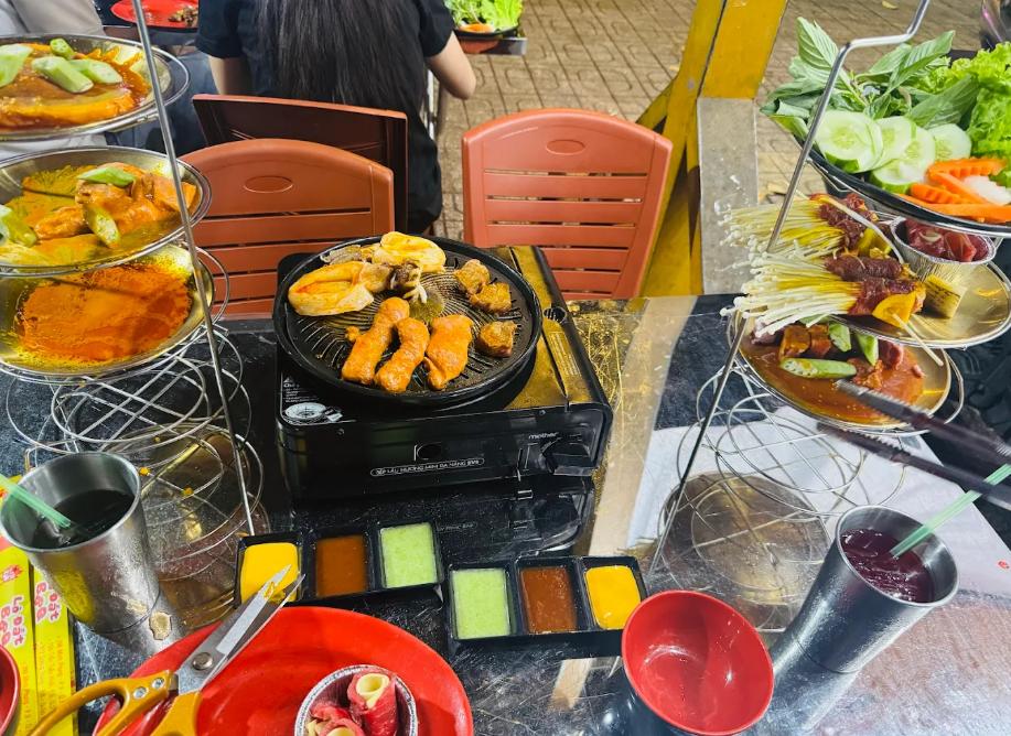 Lò Đất BBQ có đa dạng món ăn