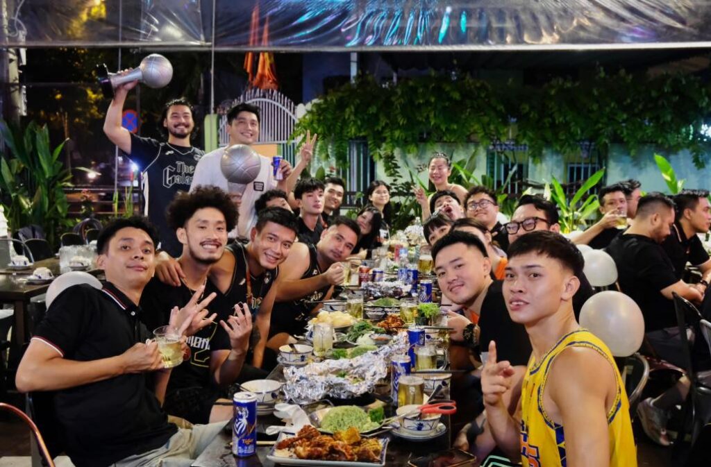 MEN Quán là quán nhậu Quận 3 cực kỳ đông vui