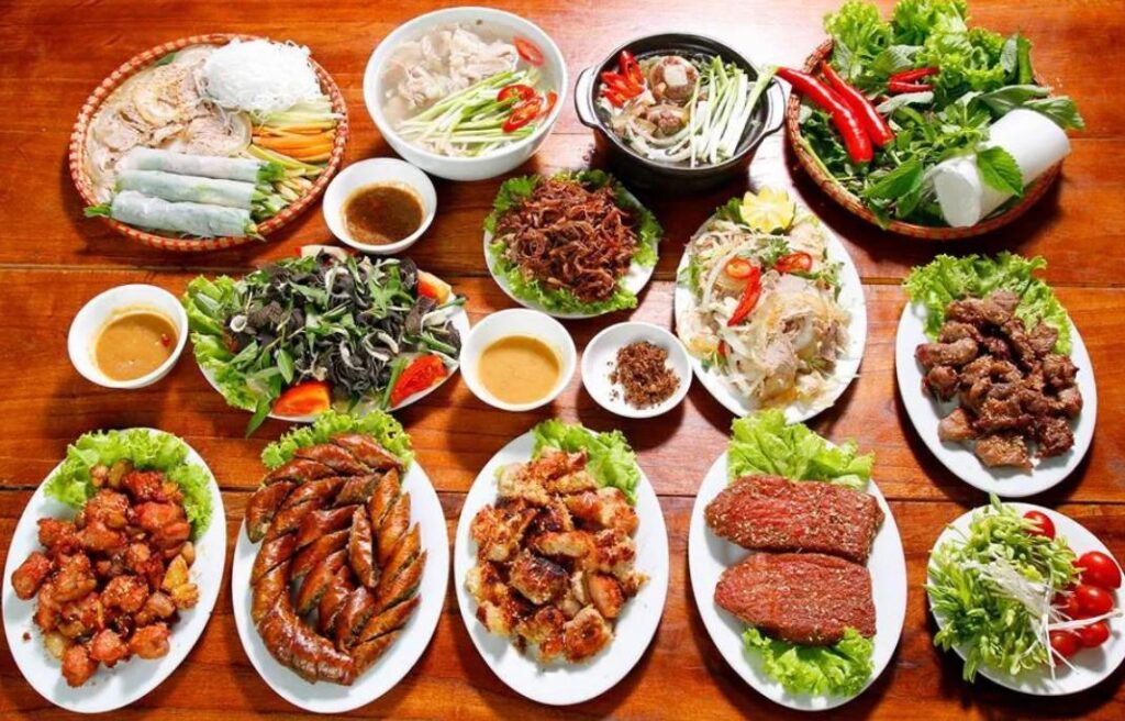 Bò Tơ Nhân Phát có đa dạng món hấp dẫn