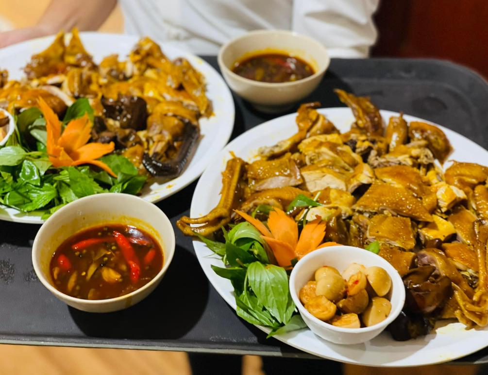 Quán Tròn Vo nhiều món ngon hấp dẫn