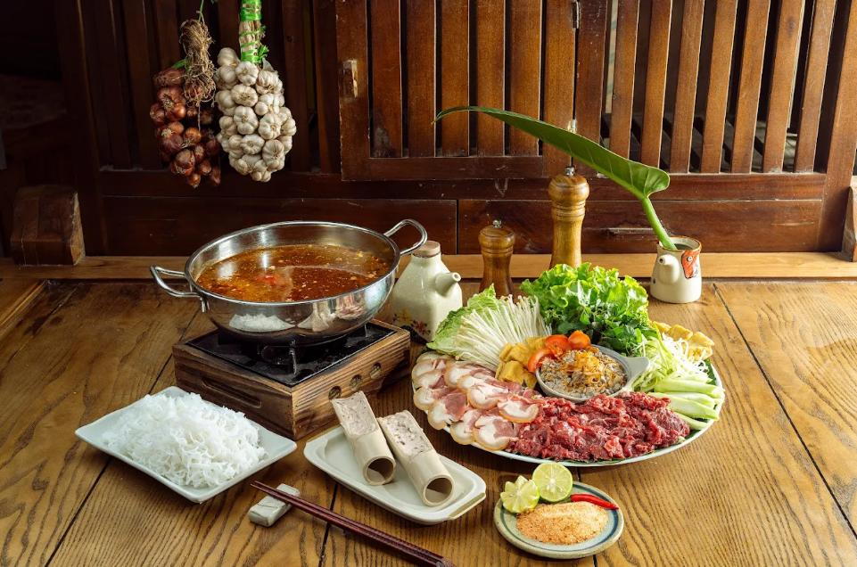 Bò Tơ Quán Mộc là quán nhậu có mồi cực bén