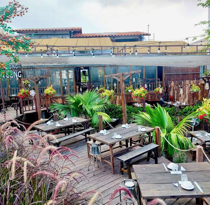 Quán ăn Mã Pí Lèng có không gian cực chill