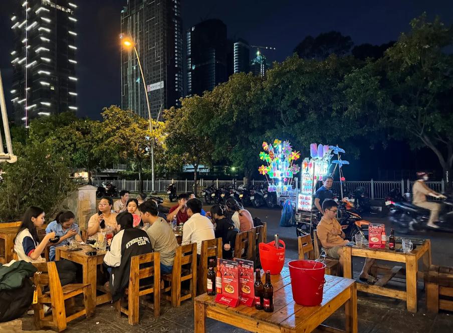 Quán nhậu Gió Trường Sa