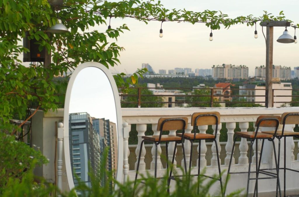 Chạng Vạng Rooftop