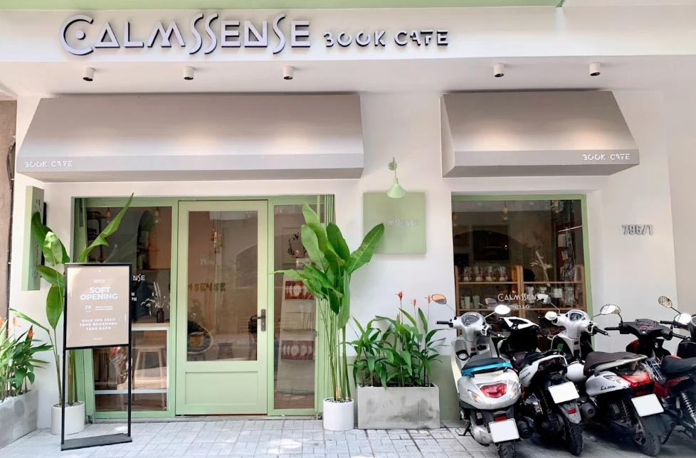 CalmSense Book Cafe