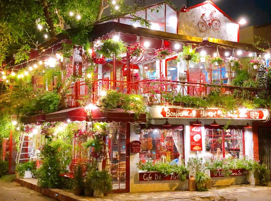 Bonjour Cafe the Art