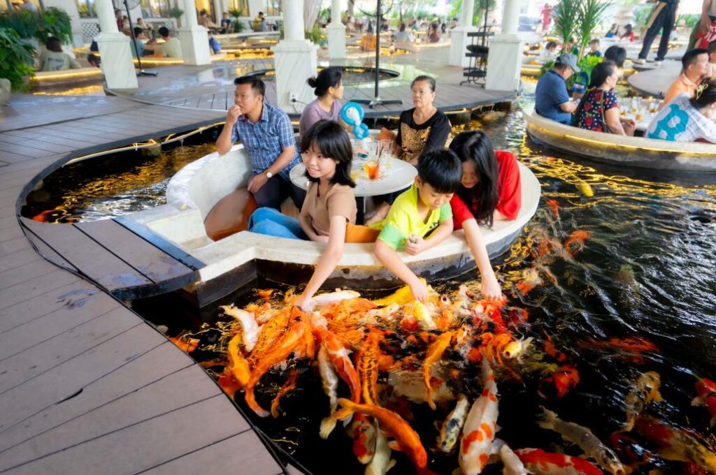 King Koi Coffee - Quán cafe Quận 9 có không gian hữu tình