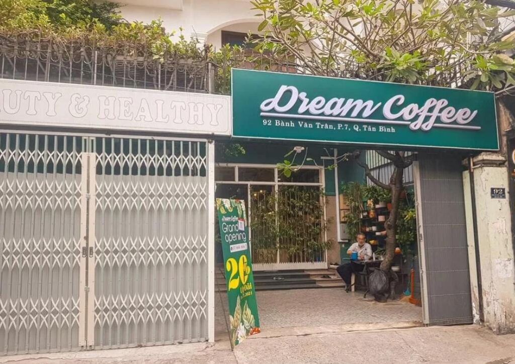 Dream Coffee - Quán cafe Tân Bình mộc mạc, thư giãn