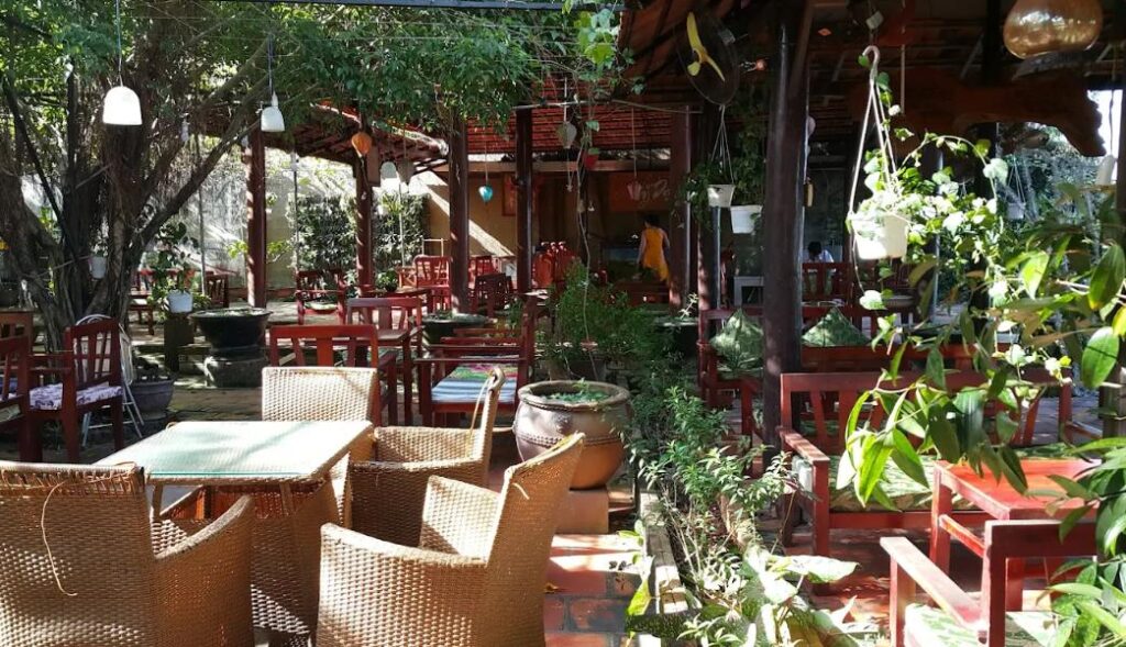 Guitar Trịnh - Quán cafe Bình Châu thoáng mát